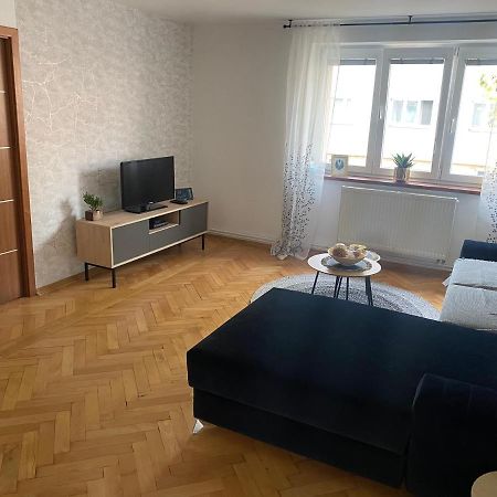 Apartman Visnovka Apartment Pardubice Luaran gambar