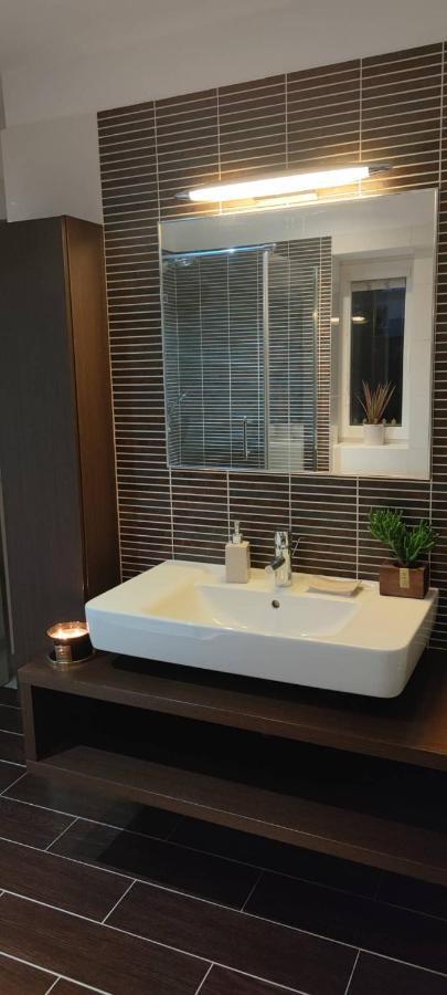 Apartman Visnovka Pardubice Luaran gambar